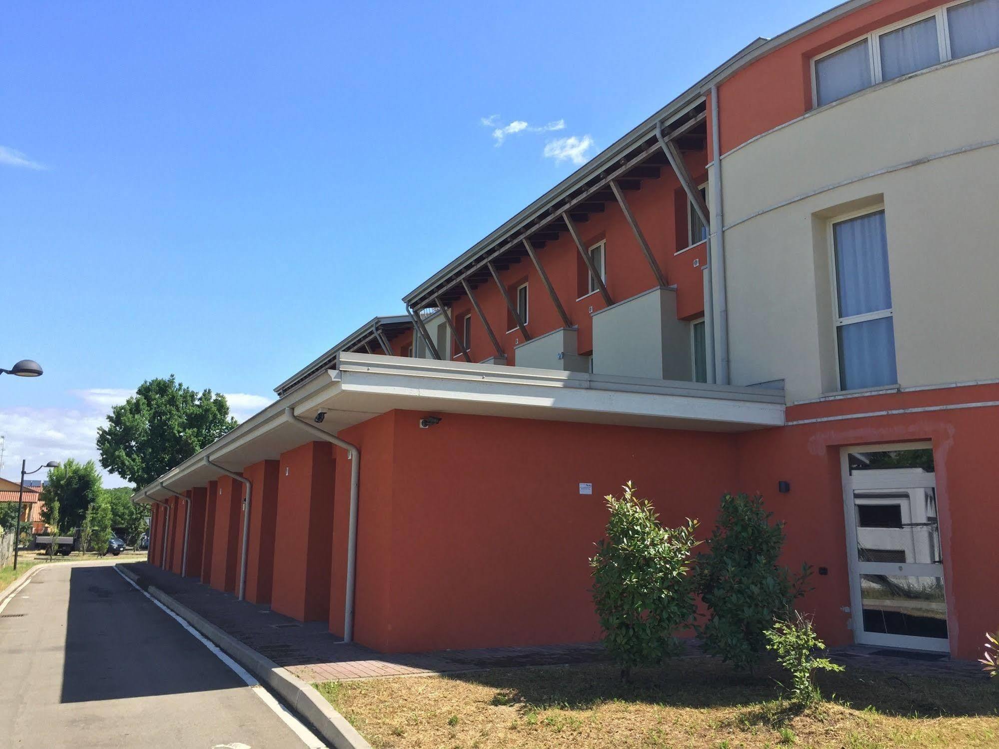 Hotel Motel Galaxy Реджо-нель-Емілія Екстер'єр фото